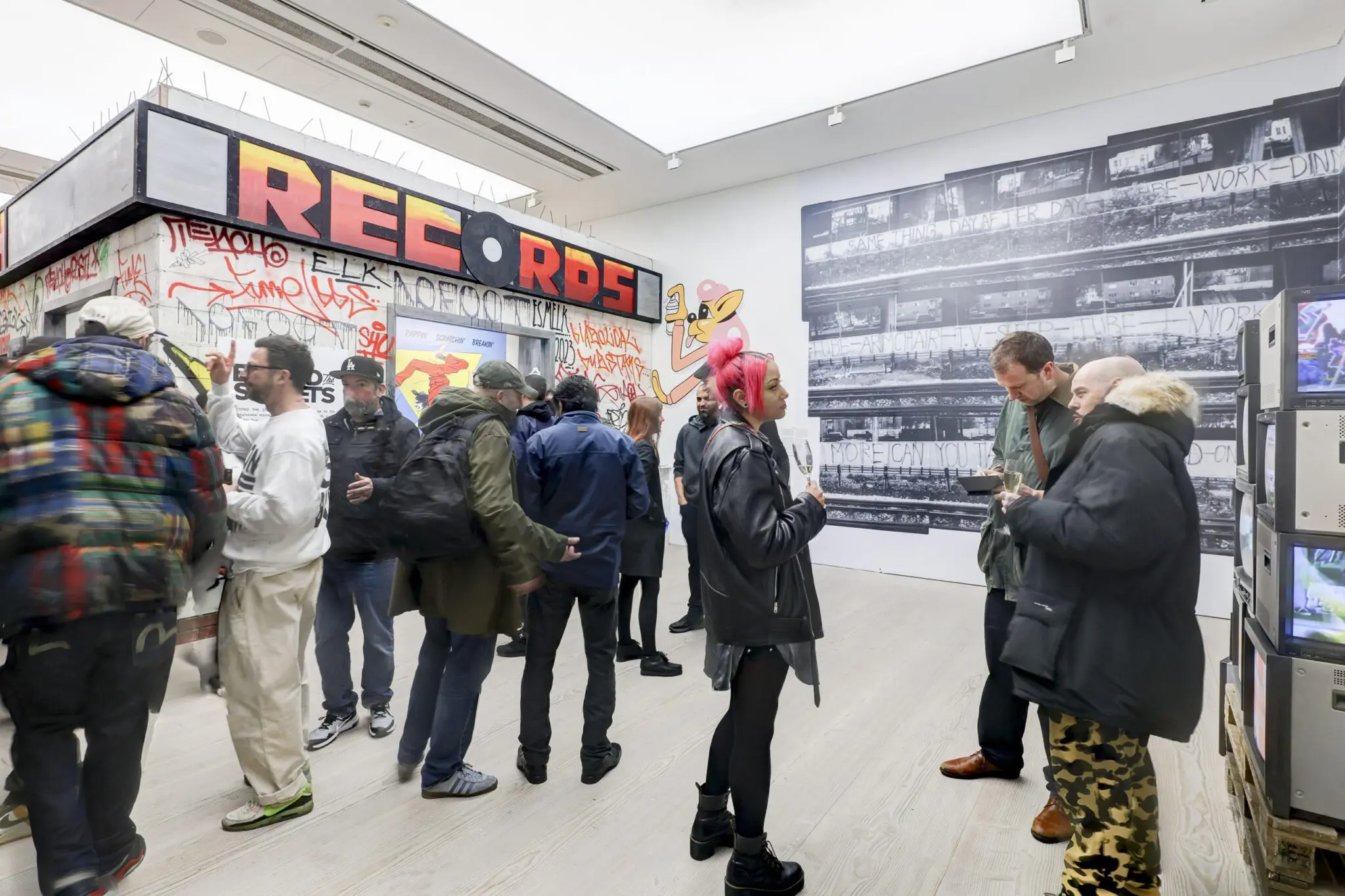 Saatchi Lates