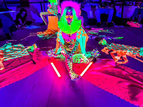 Saatchi lates