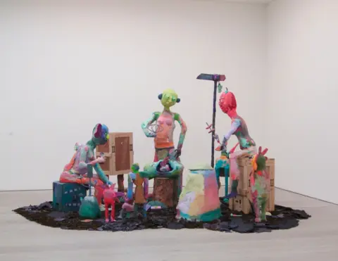 Saatchi Gallery