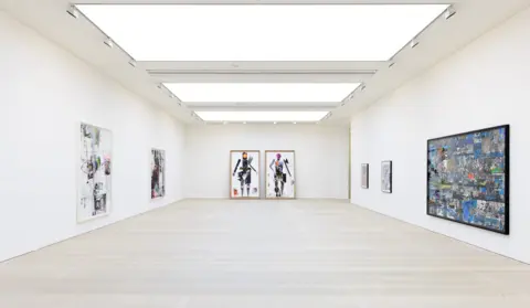 Saatchi Gallery
