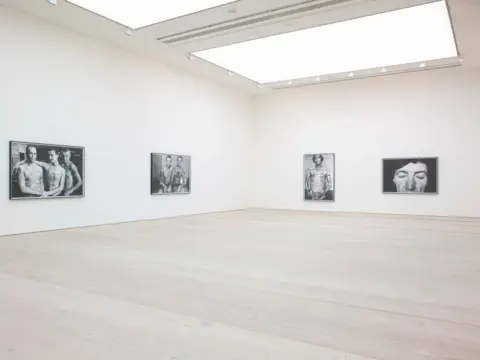 Saatchi Gallery