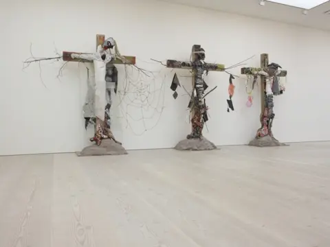 Saatchi Gallery